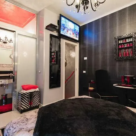 Jacuzzi Suitesweetrome Apartament *