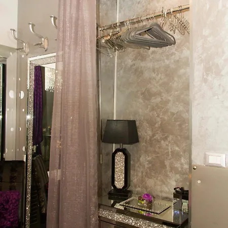 Apartment Jacuzzi Suitesweetrome *